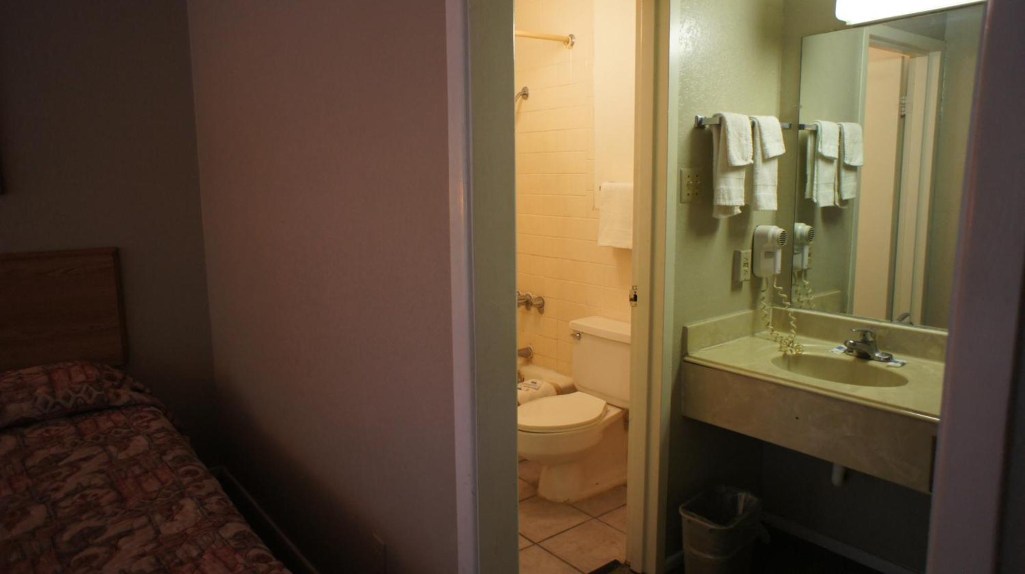 Executive Inn&Suites Orange Chambre photo