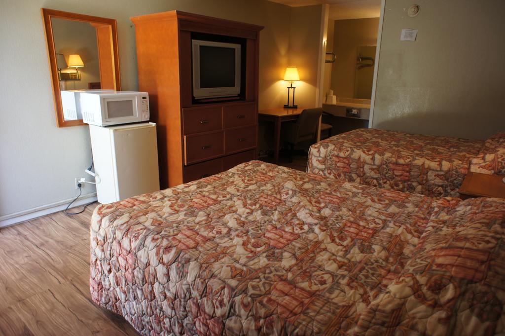 Executive Inn&Suites Orange Extérieur photo