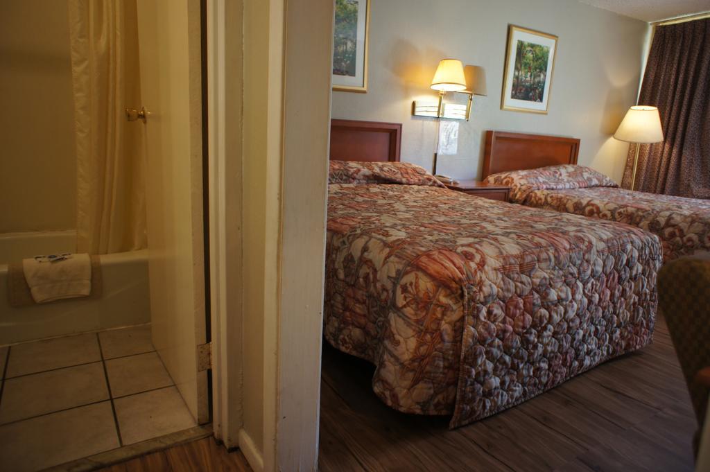 Executive Inn&Suites Orange Extérieur photo