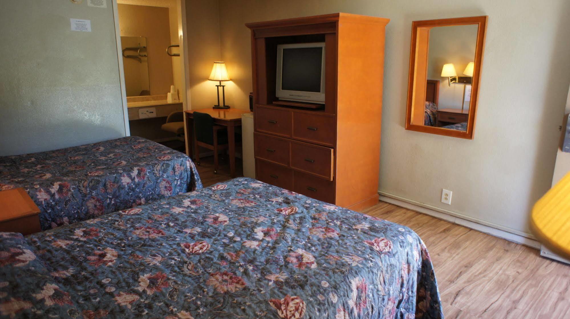 Executive Inn&Suites Orange Extérieur photo